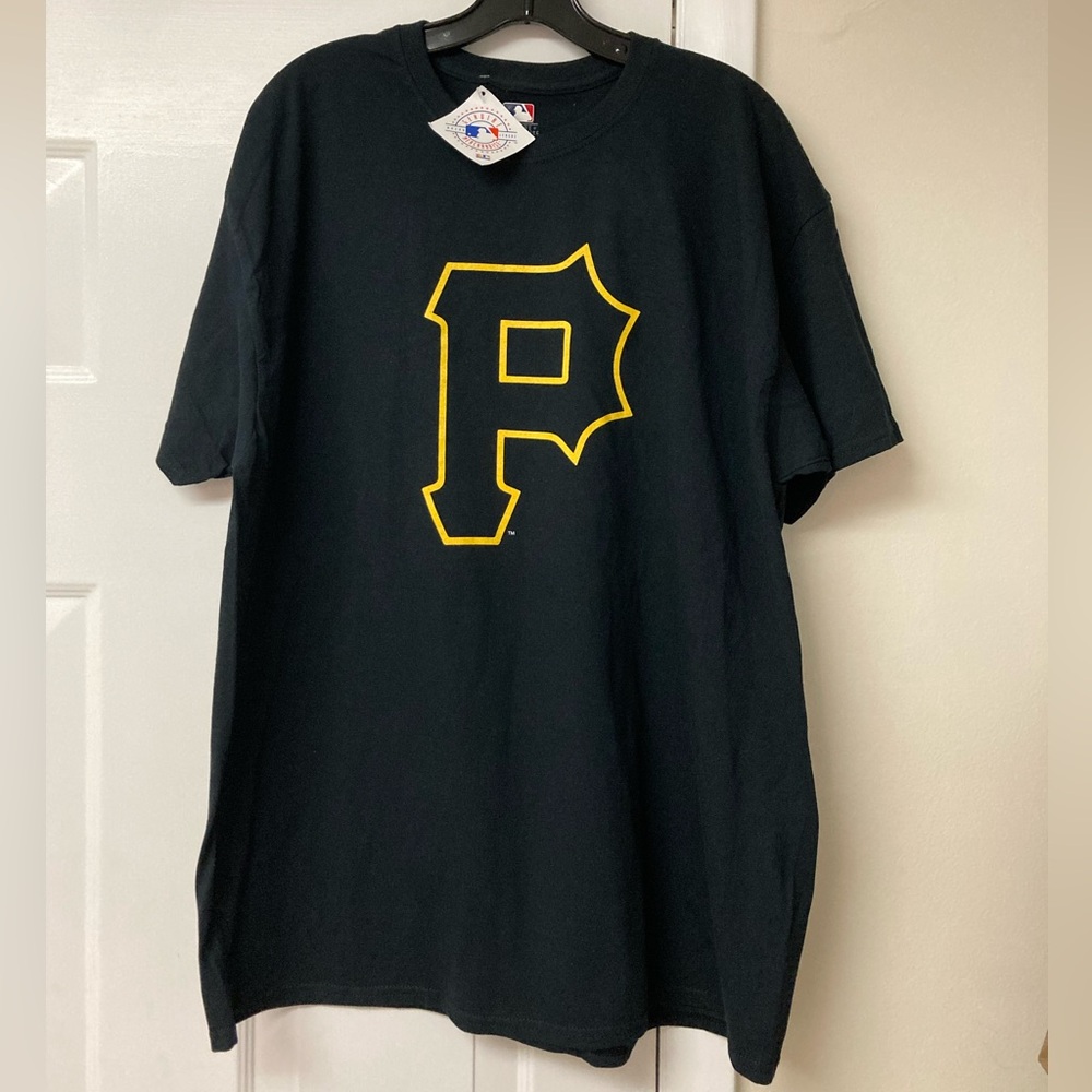 NWT Pittsburgh Pirates Baseball Genuine Merchandise t-shirt sz XL Black & Gold